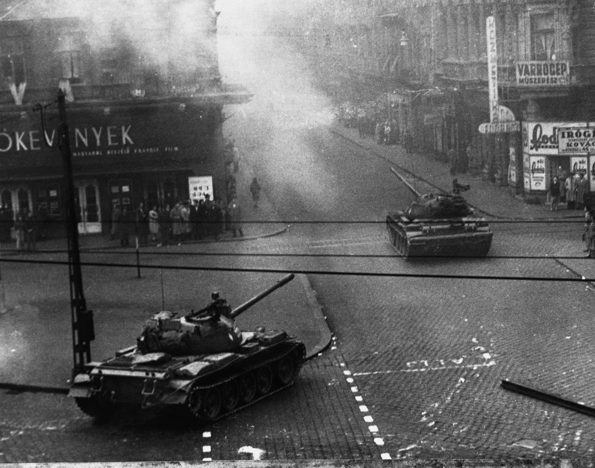 Совєтські танки в Будапешті 1956
