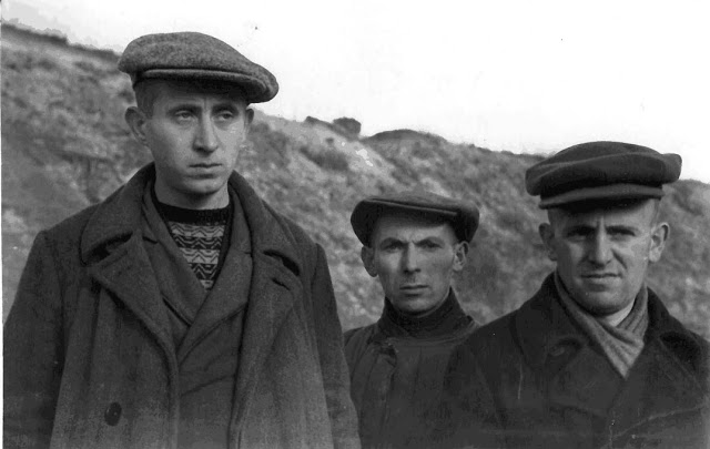 Babi Yar From left to right Efim Vilkis Leonid Ostrovsky Vladimir Davidoff