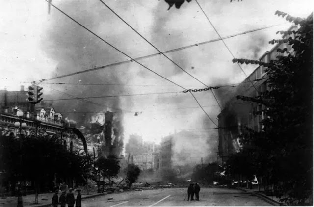 24.09.1941. Кут Хрещатика та вул. Свердлова (нині Прорізна)